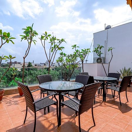 Apartamento Ahuja Residency Noida Exterior foto