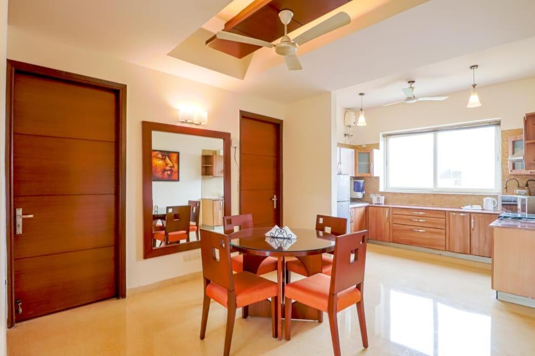 Apartamento Ahuja Residency Noida Exterior foto