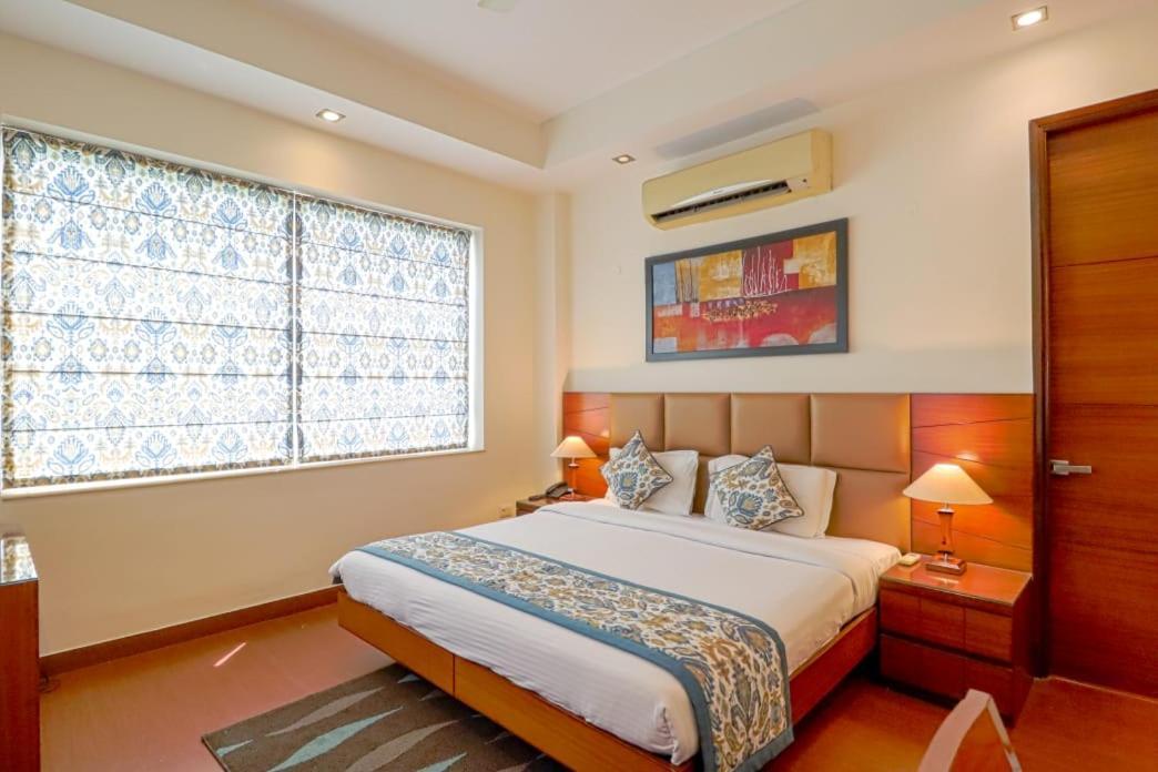 Apartamento Ahuja Residency Noida Exterior foto
