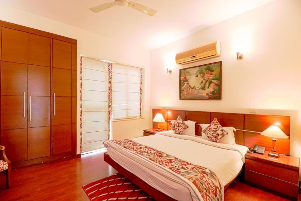 Apartamento Ahuja Residency Noida Exterior foto